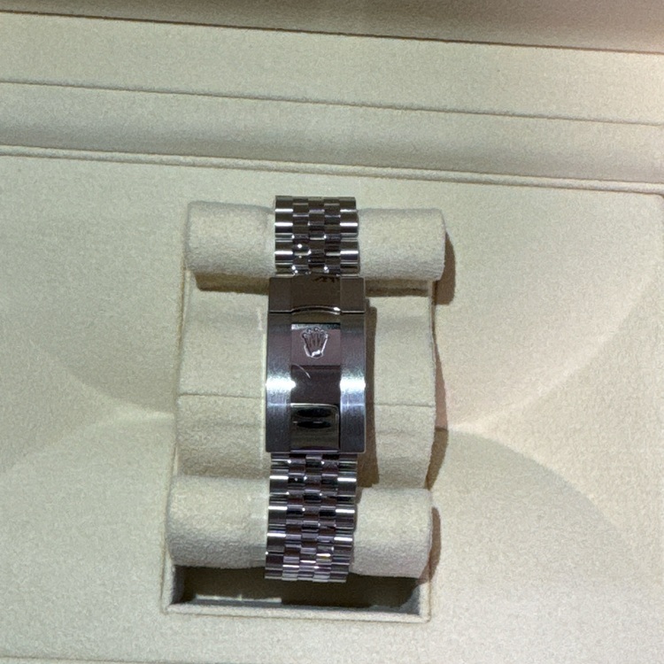 ロレックス デイトジャスト 126234（高級時計）の商品画像 - 査定依頼日：2025年6月20日 - 最高査定価格：1,620,000円