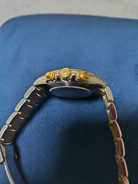 116503 8Pダイヤ（高級時計）の商品画像 - 査定依頼日：2025年11月22日 - 最高査定価格：3,750,000円