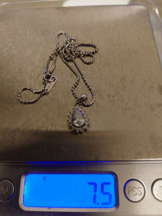 ネックレス（宝石）の商品画像 - 査定依頼日：2022年10月25日 - 最高査定価格：100,000円