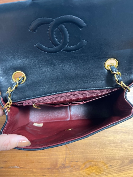 シャネルミニマトラッセ ラムスキン（ブランドバッグ）の商品画像 - 査定依頼日：2025年6月26日 - 最高査定価格：450,000円