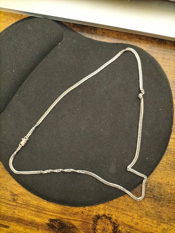 プラチナ喜平ネックレス10グラムか20グラム（金・貴金属）の商品画像 - 査定依頼日：2025年10月19日 - 最高査定価格：100,000円