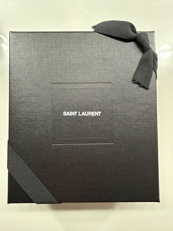 イブサンローラン  （ブランドバッグ）の商品画像 - 査定依頼日：2026年1月14日 - 最高査定価格：30,000円