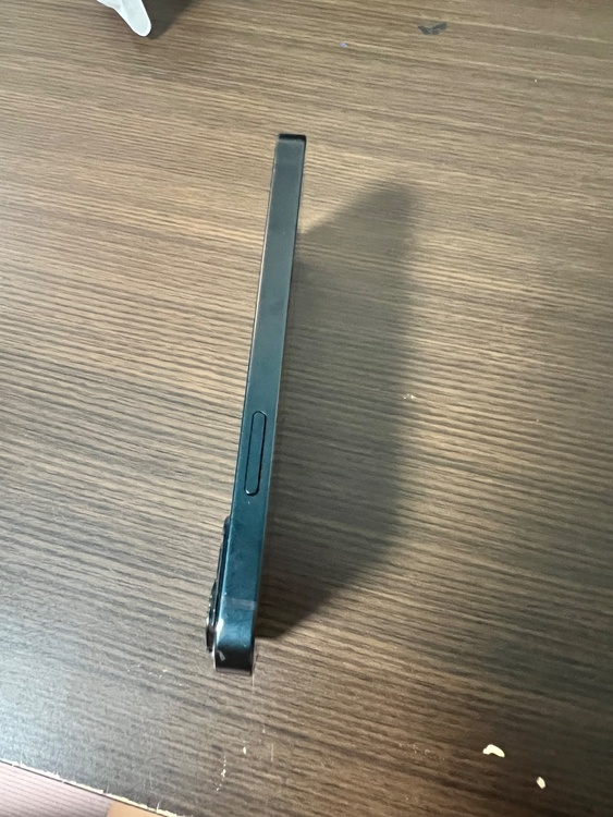 iPhone iPhone 13 mini 128GB SIMフリー（スマホ）の商品画像 - 査定依頼日：2026年8月11日 - 最高査定価格：25,500円