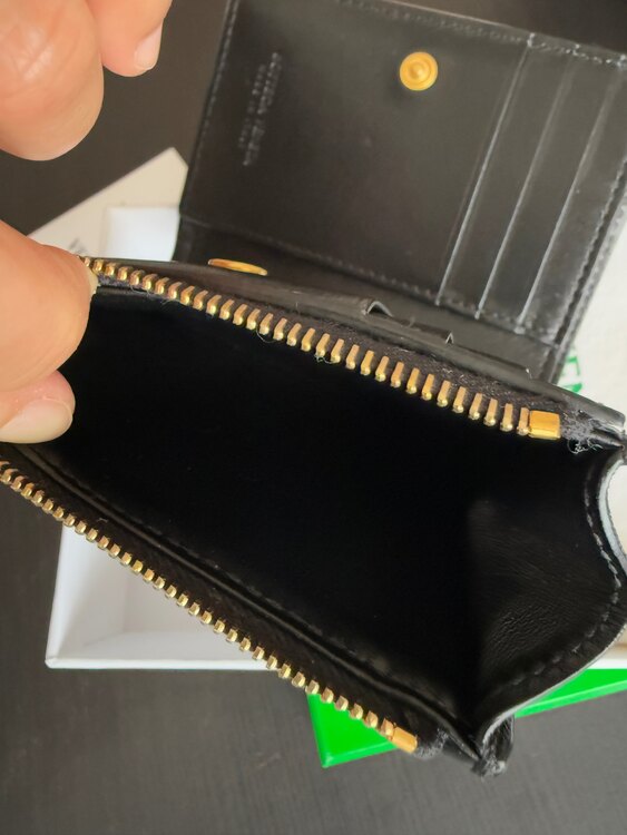 ボッテガ・ヴェネタ  （ブランドバッグ）の商品画像 - 査定依頼日：2025年2月20日 - 最高査定価格：50,000円