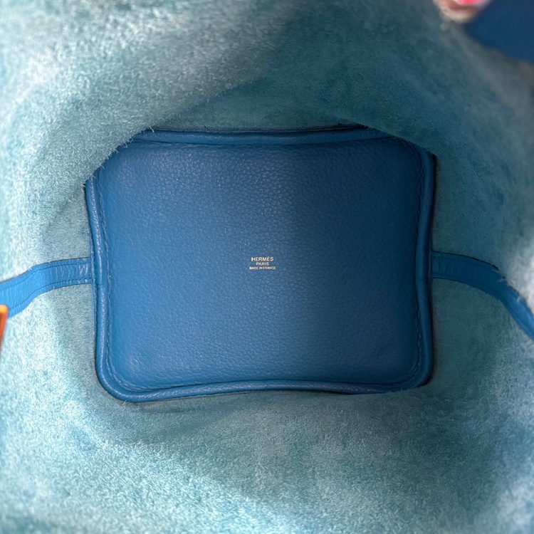 ピコタンロックMM（ブランドバッグ）の商品画像 - 査定依頼日：2025年12月16日 - 最高査定価格：400,000円