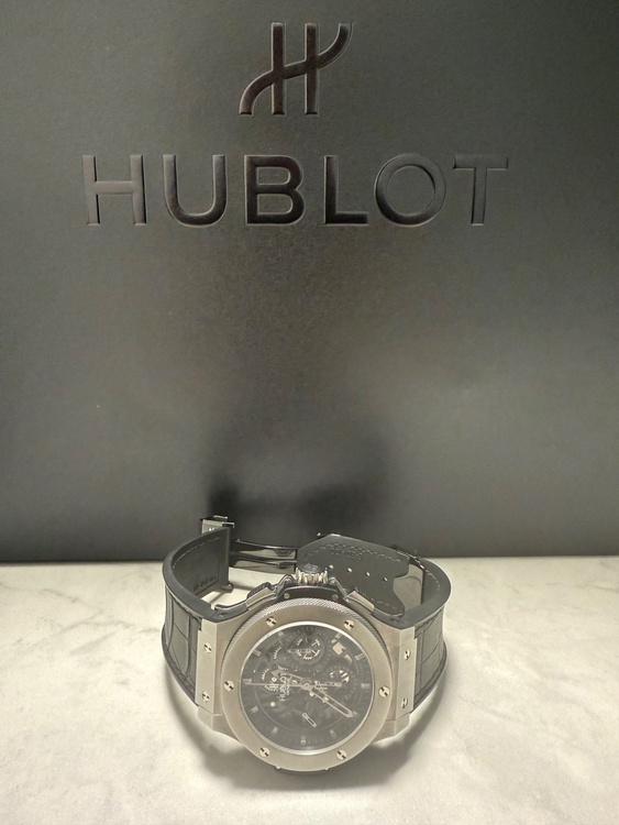 ウブロ ビックバン （高級時計）の商品画像 - 査定依頼日：2026年3月25日 - 最高査定価格：860,000円