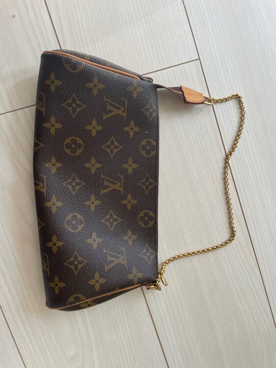 エヴァ（ブランドバッグ）の商品画像 - 査定依頼日：2025年3月7日 - 最高査定価格：120,000円