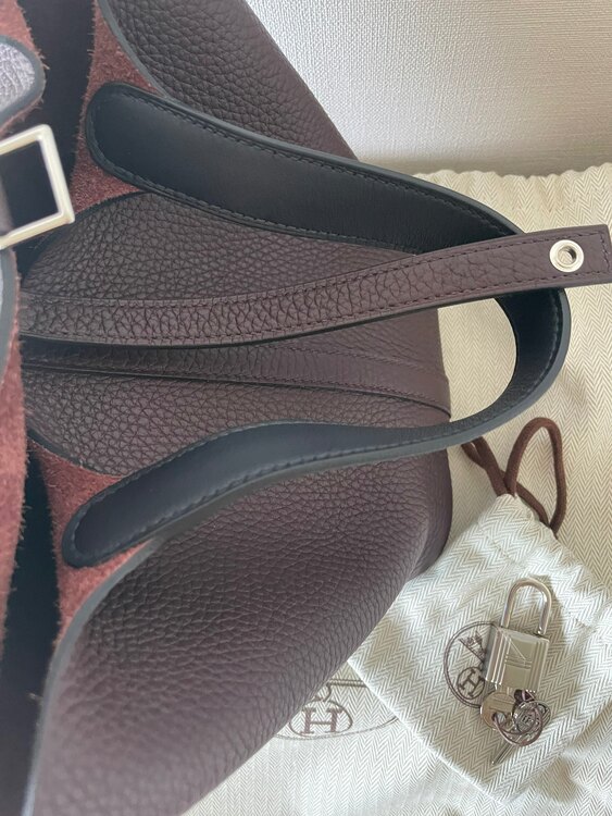 ピコタンロック（ブランドバッグ）の商品画像 - 査定依頼日：2025年5月27日 - 最高査定価格：400,000円