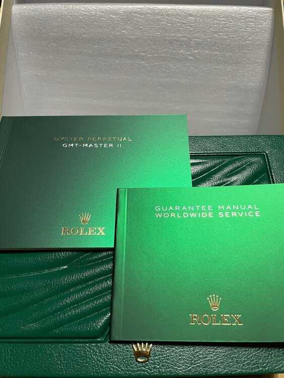 GMTマスター2（高級時計）の商品画像 - 査定依頼日：2025年1月25日 - 最高査定価格：2,800,000円