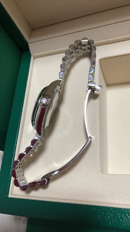 ロレックス デイトジャスト 27827（高級時計）の商品画像 - 査定依頼日：2025年5月6日 - 最高査定価格：2,150,000円