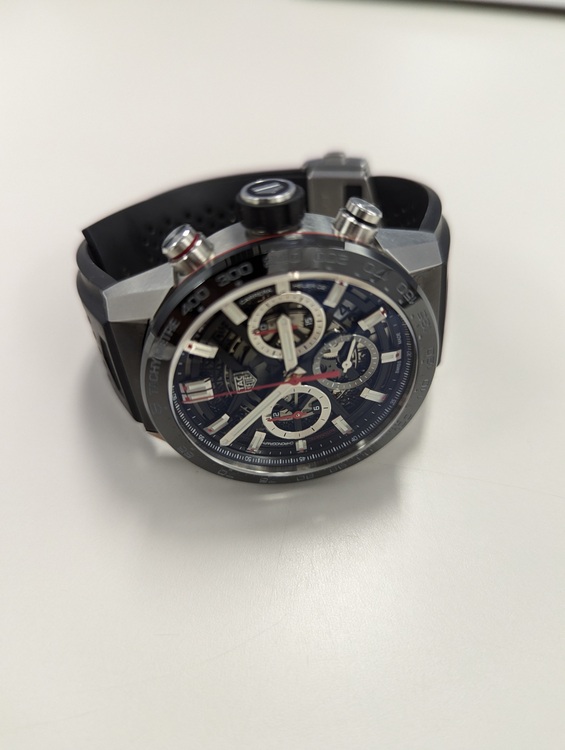 タグホイヤー カレラ CBG2010WUU832（高級時計）の商品画像 - 査定依頼日：2025年6月22日 - 最高査定価格：410,000円