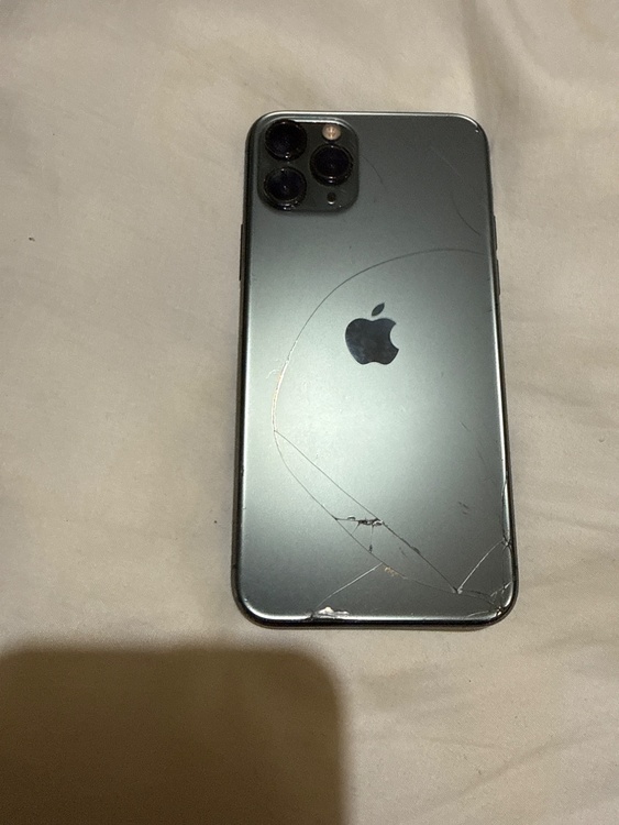 iPhone11 Pro 256GB SIMフリー（スマホ）の商品画像 - 査定依頼日：2026年3月30日 - 最高査定価格：16,000円