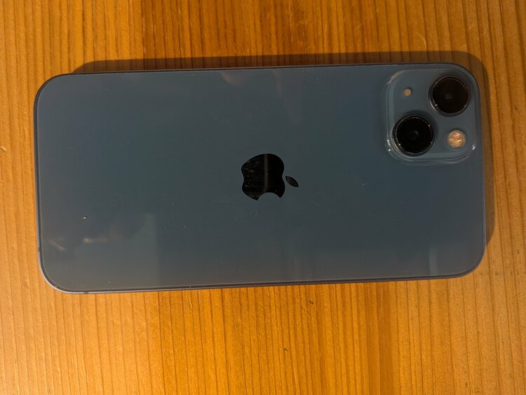 iPhone 13 256GB Softbank（スマホ）の商品画像 - 査定依頼日：2026年5月13日 - 最高査定価格：38,000円