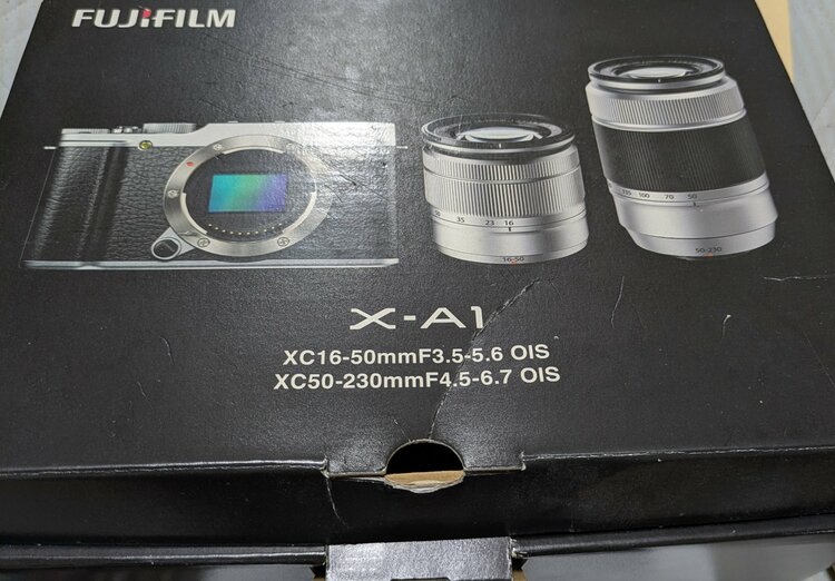 FUJIFILM X-A1ダブルズームレンズキット（カメラ）の商品画像 - 査定依頼日：2026年7月26日 - 最高査定価格：35,000円