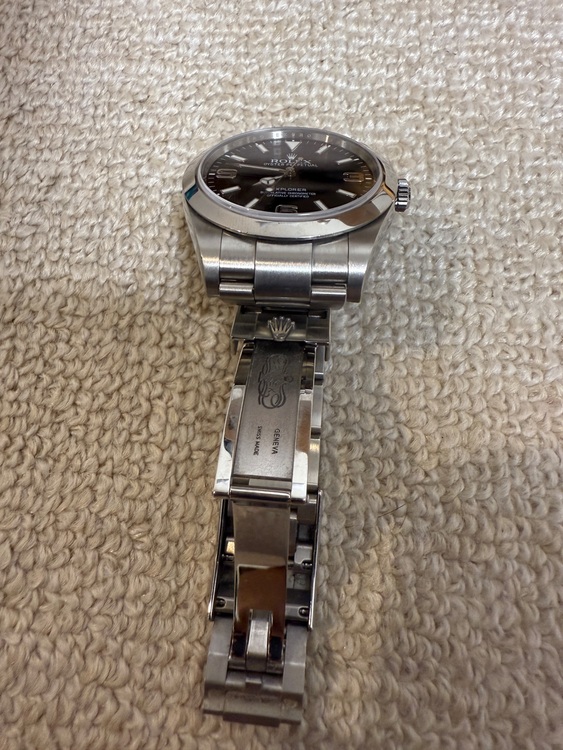 ロレックス エクスプローラー 21427（高級時計）の商品画像 - 査定依頼日：2025年9月1日 - 最高査定価格：1,050,000円