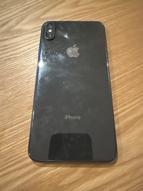 iPhoneXS Max 64GB au（スマホ）の商品画像 - 査定依頼日：2026年2月12日 - 最高査定価格：15,000円