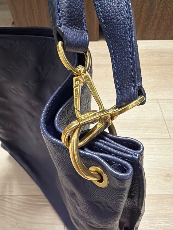 メティス（ブランドバッグ）の商品画像 - 査定依頼日：2026年3月23日 - 最高査定価格：100,000円