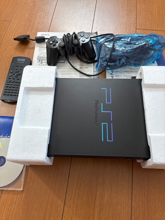 PS2 SCPH-10000（ゲーム機本体・ゲームソフト）の商品画像 - 査定依頼日：2025年11月21日 - 最高査定価格：1,800円