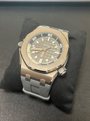 15720ST.00.A009CA.01（高級時計）の商品画像 - 査定依頼日：2025年9月22日 - 最高査定価格：3,800,000円