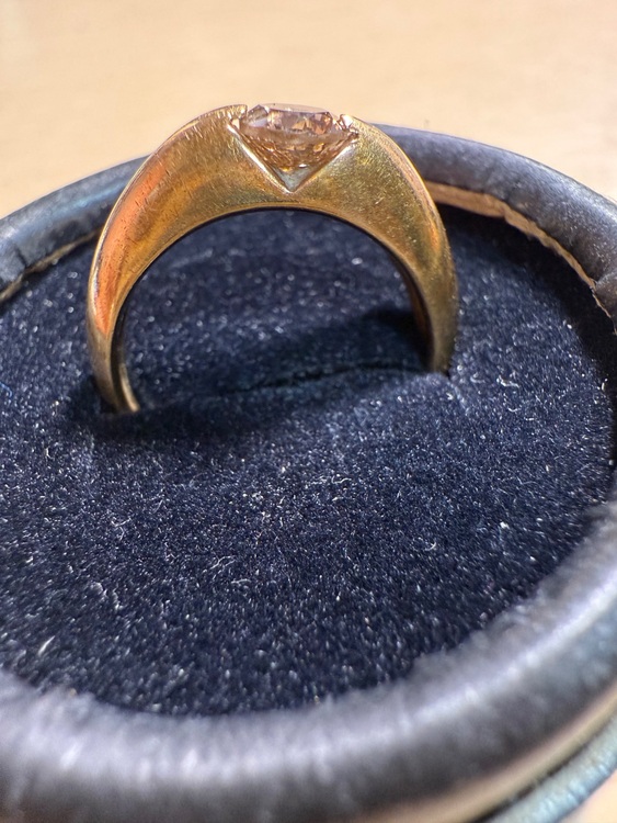 ブラウンダイヤモンドリング（宝石）の商品画像 - 査定依頼日：2025年10月6日 - 最高査定価格：150,000円