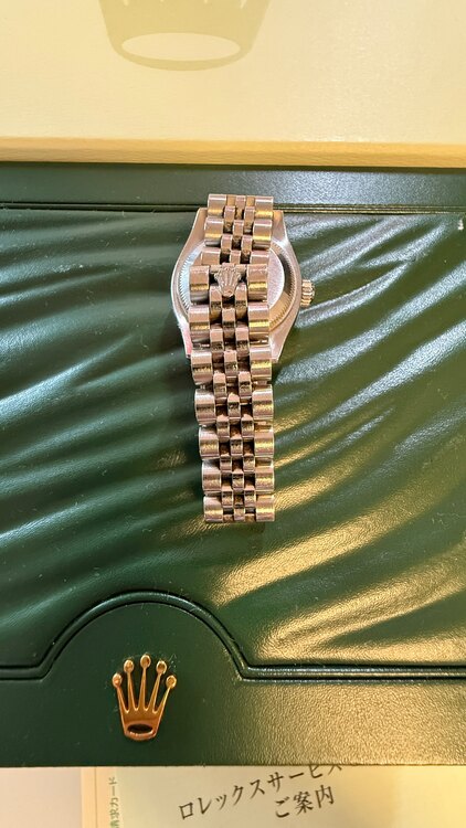 ROLEX Datejust 自動巻き 腕時計 シルバー　オイスター（高級時計）の商品画像 - 査定依頼日：2025年3月30日 - 最高査定価格：860,000円