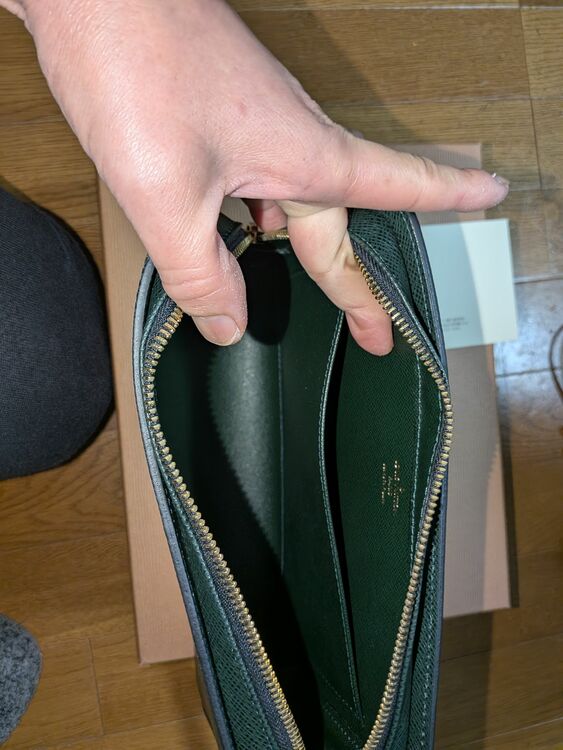 ルイヴィトン タイガ （ブランドバッグ）の商品画像 - 査定依頼日：2025年11月19日 - 最高査定価格：45,000円