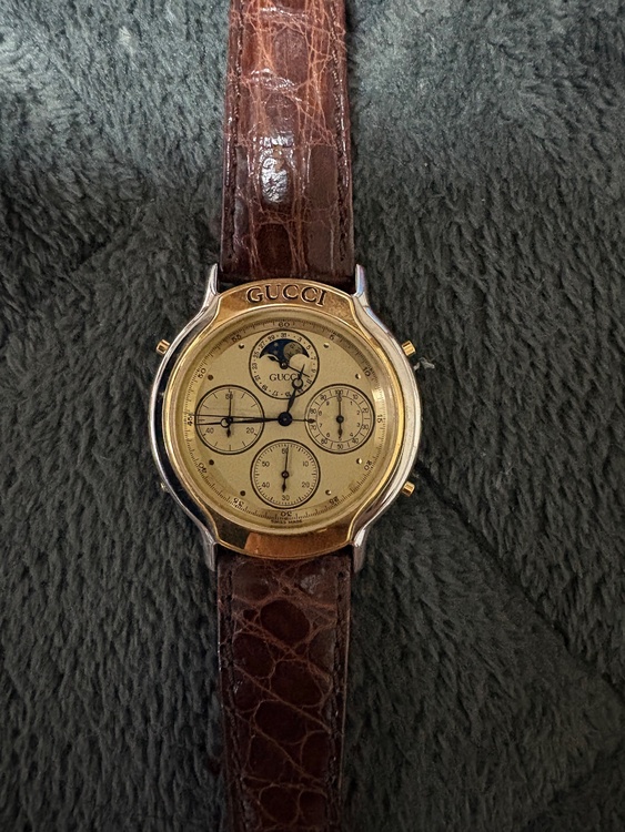 GUCCI ムーンフェイズ クロノグラフ（高級時計）の商品画像 - 査定依頼日：2025年12月19日 - 最高査定価格：15,000円