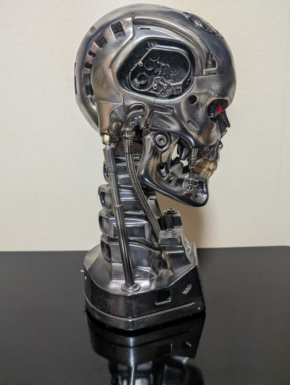 サイドショウ　ターミネーターT800ライフサイズエンドスケルトン（フィギュア・プラモデル）の商品画像 - 査定依頼日：2025年9月15日 - 最高査定価格：42,000円