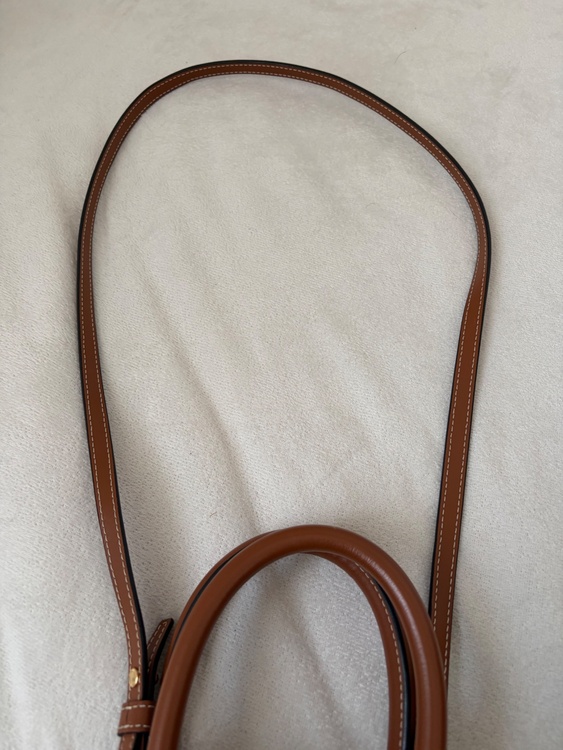 セリーヌ　ミニバーティカルカバ　2way ショルダーバッグ　ホワイト（ブランドバッグ）の商品画像 - 査定依頼日：2026年3月21日 - 最高査定価格：100,000円