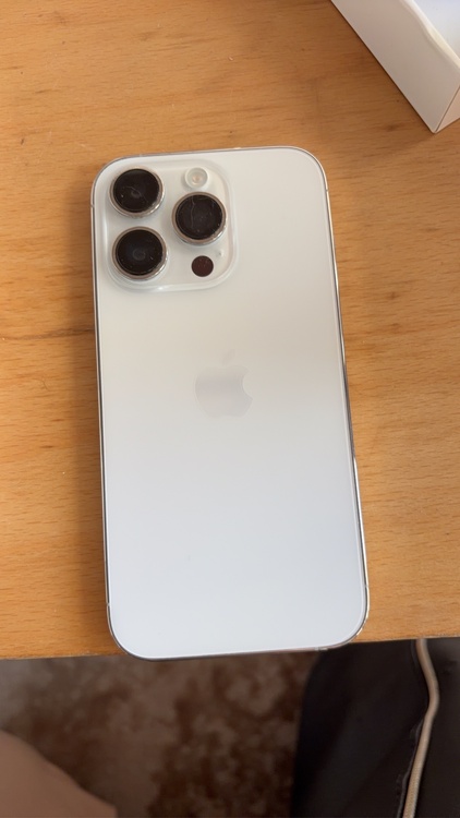 iPhone iPhone 14 Pro 256GB Softbank（スマホ）の商品画像 - 査定依頼日：2026年9月16日 - 最高査定価格：73,000円