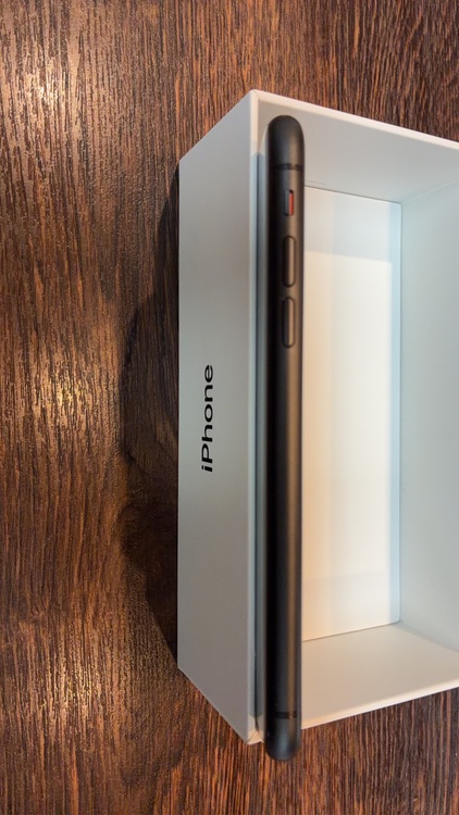 iPhone11 ブラック（スマホ）の商品画像 - 査定依頼日：2026年7月19日 - 最高査定価格：18,000円