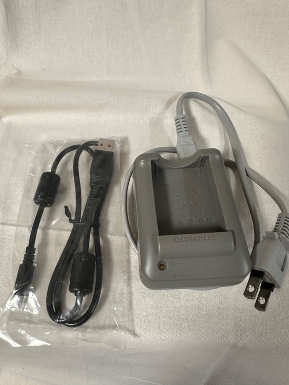 OM-D  E-M10  MarkⅢ（カメラ）の商品画像 - 査定依頼日：2026年4月8日 - 最高査定価格：43,000円