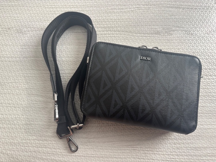 ディオール  （ブランドバッグ）の商品画像 - 査定依頼日：2025年9月18日 - 最高査定価格：140,000円