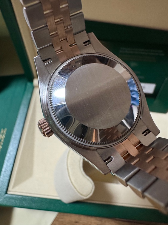 ロレックスデイトジャスト31mm（高級時計）の商品画像 - 査定依頼日：2025年6月21日 - 最高査定価格：2,750,000円