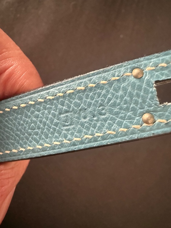 ケリーディペッシュ35cm?（ブランドバッグ）の商品画像 - 査定依頼日：2025年11月11日 - 最高査定価格：350,000円