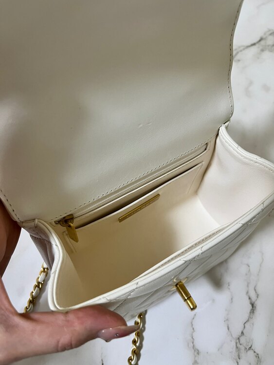 シャネル シャネル(その他) （ブランドバッグ）の商品画像 - 査定依頼日：2024年12月29日 - 最高査定価格：650,000円