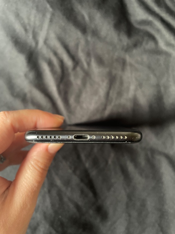 iPhone7 32GB SIMフリー（スマホ）の商品画像 - 査定依頼日：2026年1月28日 - 最高査定価格：1,500円