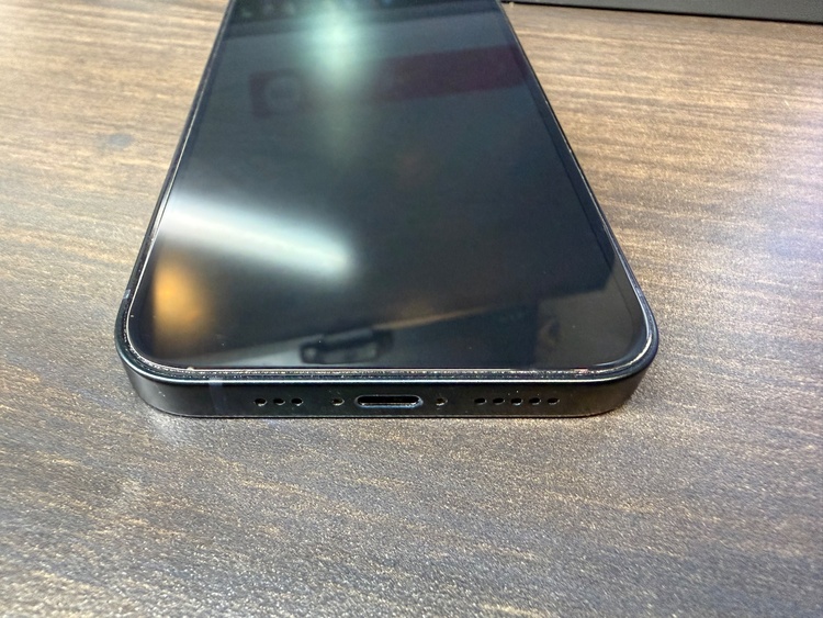iPhone iPhone 13 128GB SIMフリー（スマホ）の商品画像 - 査定依頼日：2026年8月5日 - 最高査定価格：40,000円