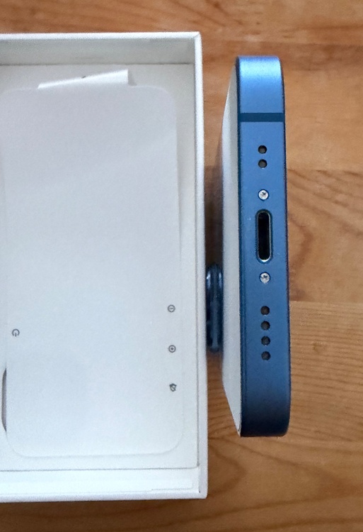 iPhone13 mini（スマホ）の商品画像 - 査定依頼日：2026年2月21日 - 最高査定価格：33,000円