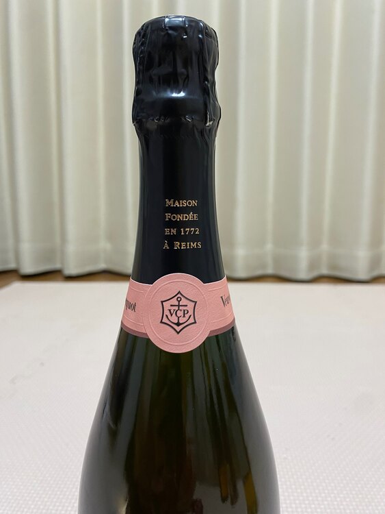 ヴーヴ・クリコローズラベルロゼ（お酒）の商品画像 - 査定依頼日：2025年3月27日