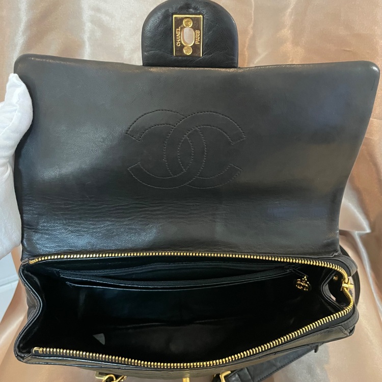 シャネル　ラムスキン  チェーンリュック（ブランドバッグ）の商品画像 - 査定依頼日：2025年6月8日 - 最高査定価格：230,000円