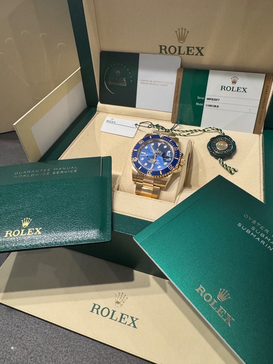 ロレックス サブマリーナー 116618k（高級時計）の商品画像 - 査定依頼日：2025年6月21日 - 最高査定価格：4,700,000円