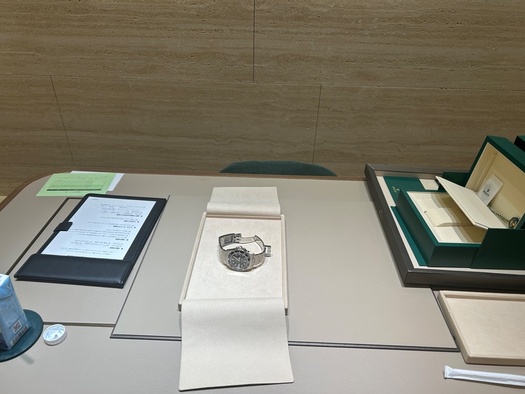 ロレックス サブマリーナー 126610lm（高級時計）の商品画像 - 査定依頼日：2025年6月20日 - 最高査定価格：2,100,000円