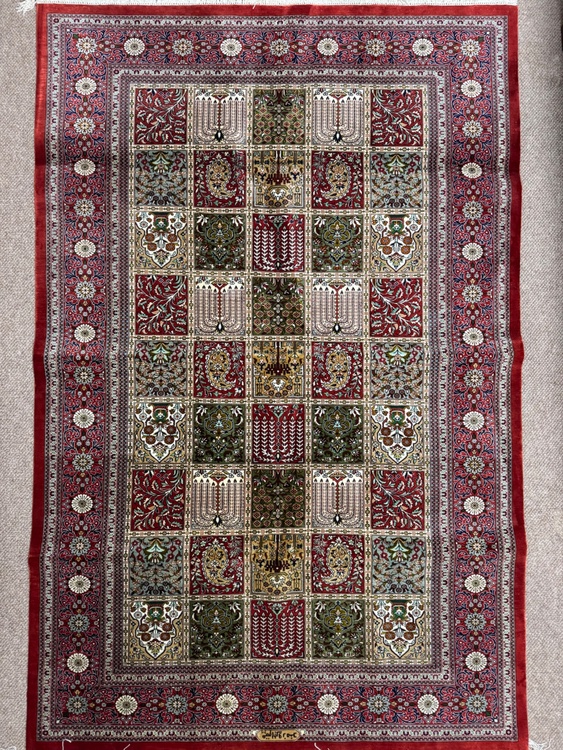 ペルシャ絨毯（美術品・骨董品）の商品画像 - 査定依頼日：2026年4月13日 - 最高査定価格：1,000円