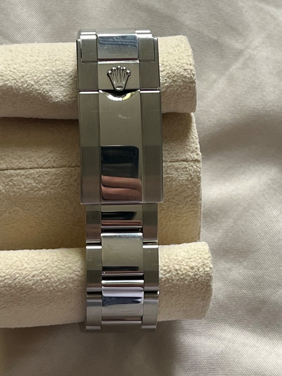 ロレックス GMTマスター 126720VTN（高級時計）の商品画像 - 査定依頼日：2025年6月19日 - 最高査定価格：2,520,000円