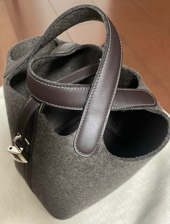 ピコタンロックPM（ブランドバッグ）の商品画像 - 査定依頼日：2025年1月24日 - 最高査定価格：286,000円