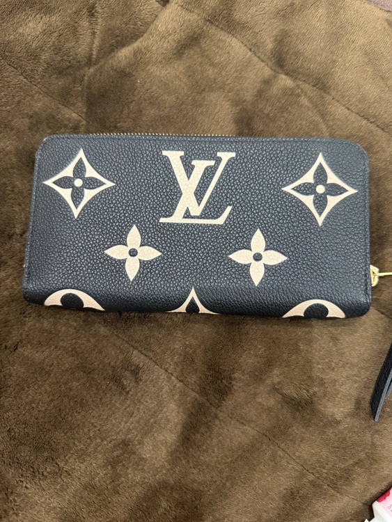 ◆ルイ・ヴィトン　ジッピー・ウォレット　M80481（ブランド財布・小物）の商品画像 - 査定依頼日：2025年6月23日 - 最高査定価格：38,000円