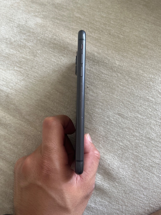 iPhone11（スマホ）の商品画像 - 査定依頼日：2026年6月7日 - 最高査定価格：15,000円