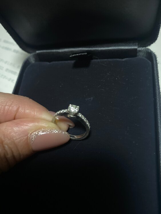 ティファニーダイヤモンドリング 0.33カラット（金・貴金属）の商品画像 - 査定依頼日：2025年2月20日 - 最高査定価格：100,000円