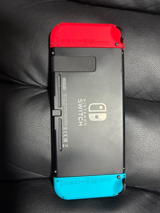 Nintendo Switch（ゲーム機本体・ゲームソフト）の商品画像 - 査定依頼日：2025年12月15日 - 最高査定価格：11,000円